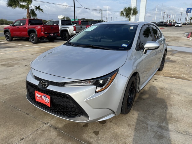 2022 Toyota Corolla LE photo 3