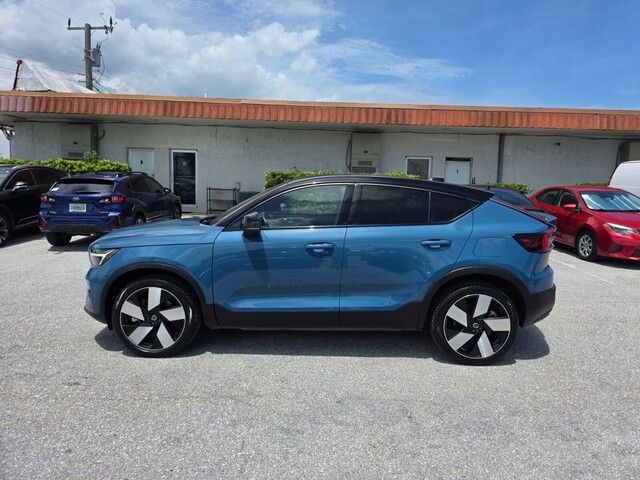 2022 Volvo C40 Recharge photo 3