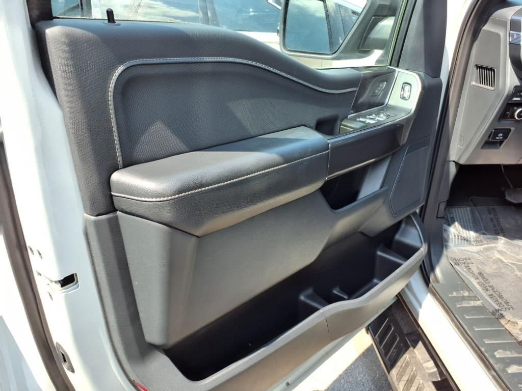 2023 Ford F-150 XLT photo 9