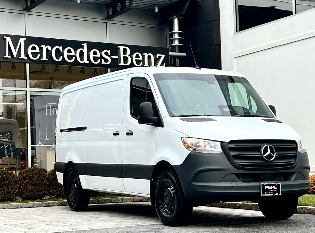 2025 Mercedes-Benz Sprinter Cargo Van Base's photo