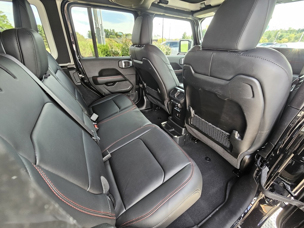 2024 Jeep Wrangler Rubicon X photo 12