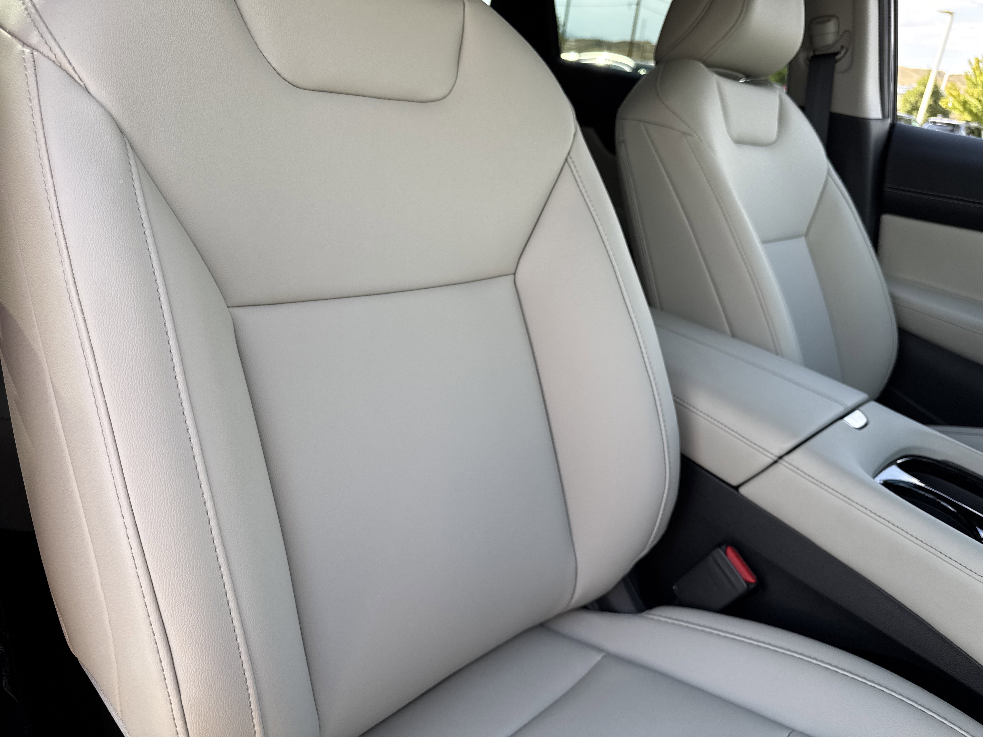 2025 Nissan Murano SV photo 3