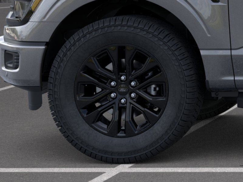 2025 Ford F-150 XLT photo 16