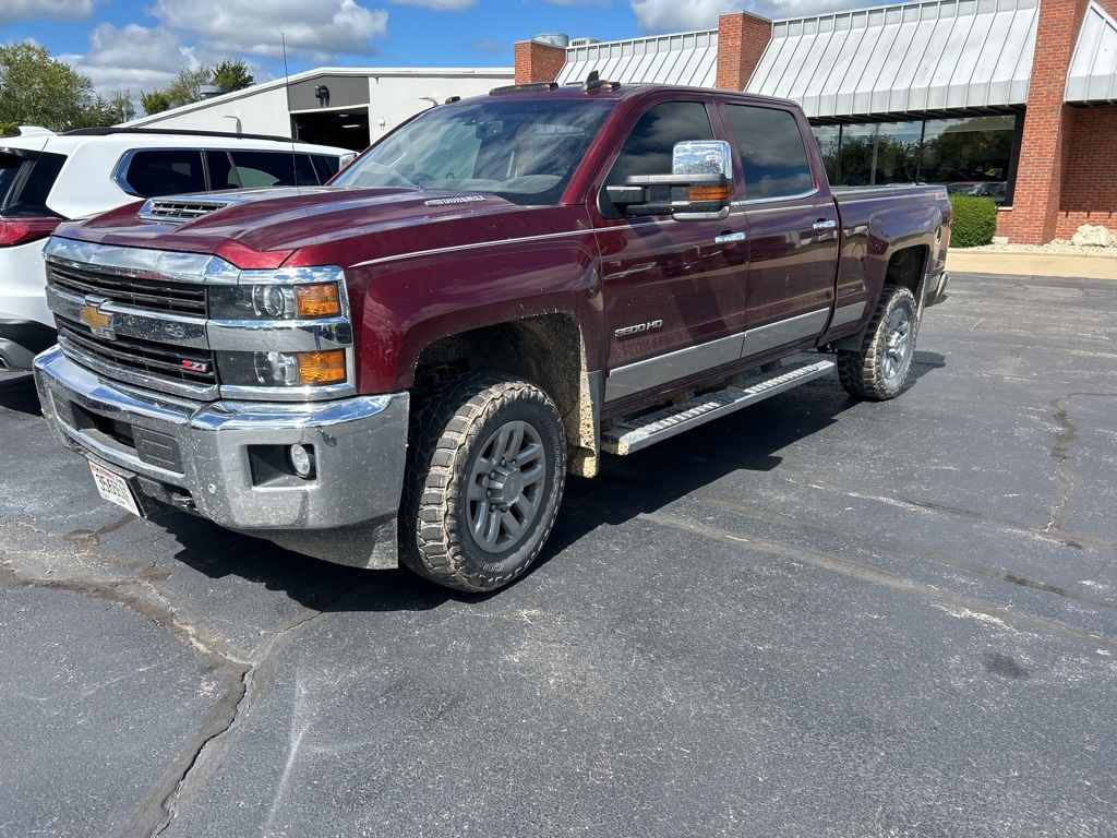 2017 Chevrolet Silverado 3500HD LTZ photo 2