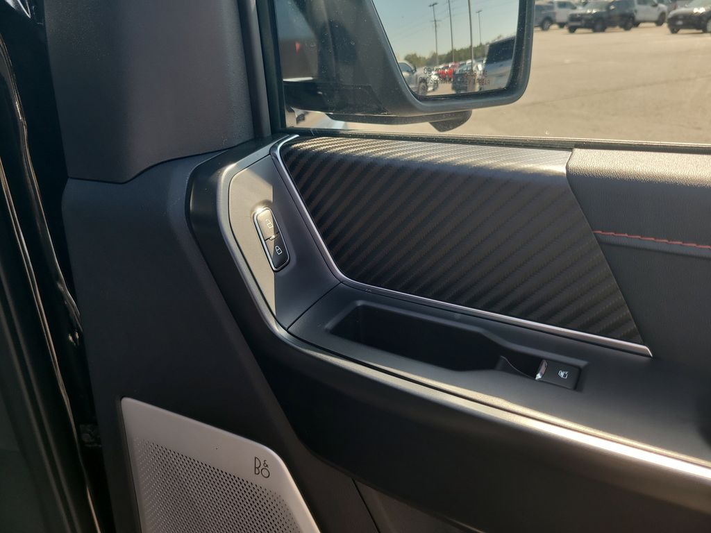 2025 Ford F-150 Raptor photo 28