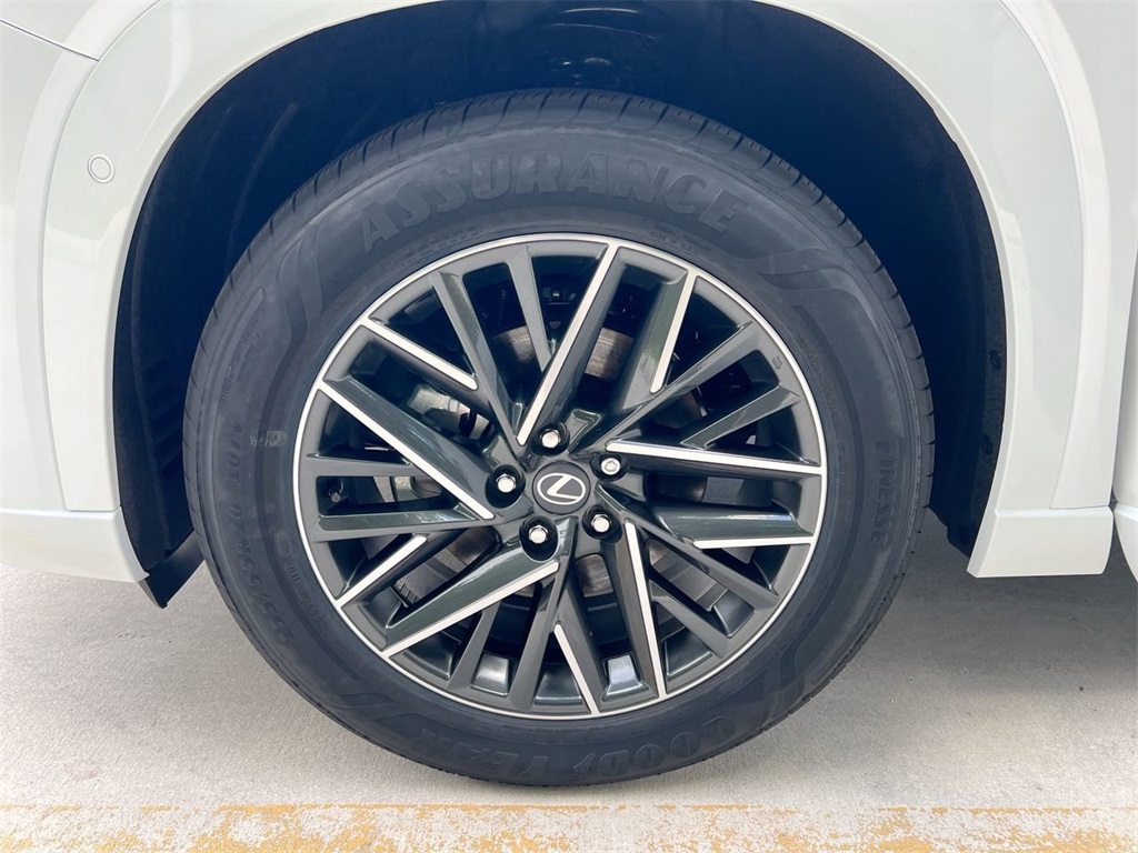 2026 Lexus TX Premium photo 9