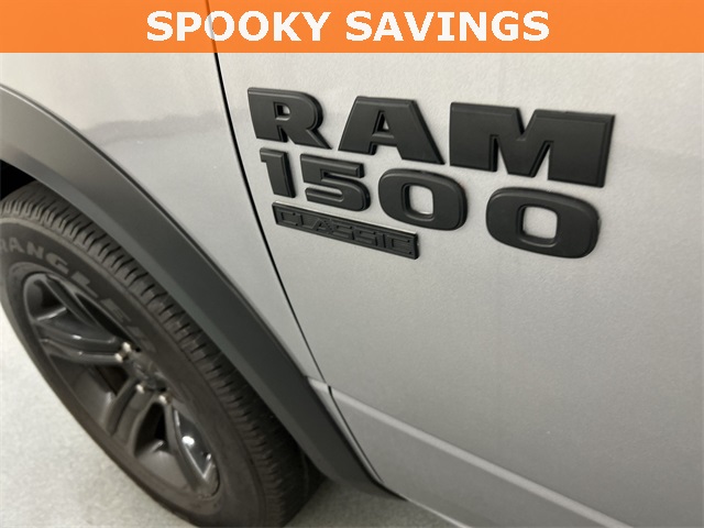 2024 Ram 1500 Classic Warlock photo 21