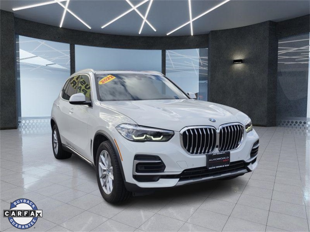 2022 BMW X5 40i's photo