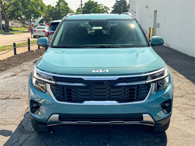 2026 Kia Seltos EX photo 9