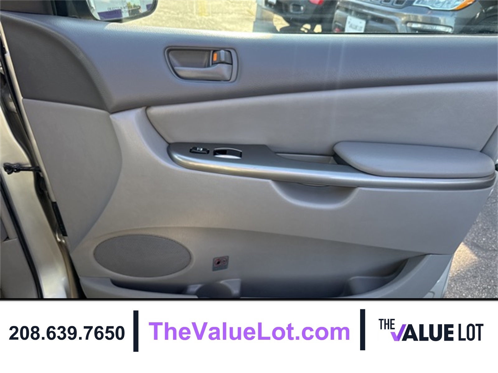 2007 Toyota Sienna LE photo 12