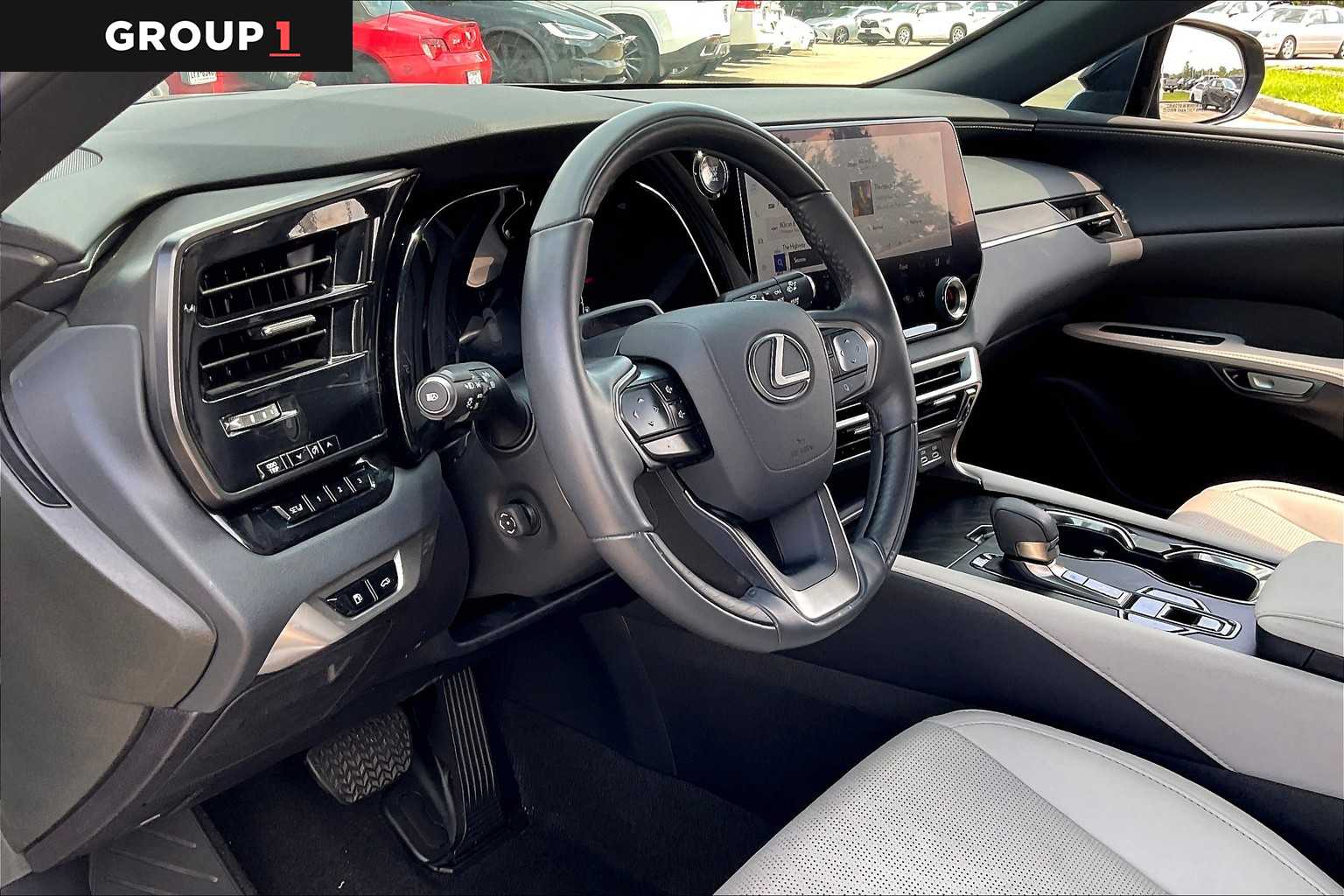 2024 Lexus RX Premium photo 15
