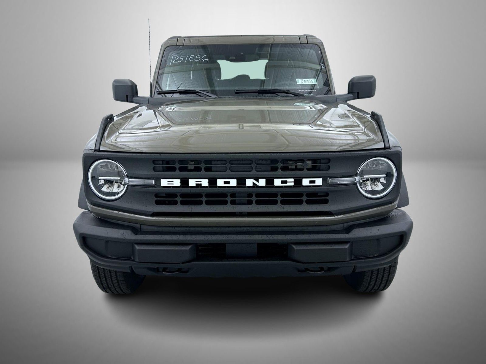 2025 Ford Bronco Base photo 2