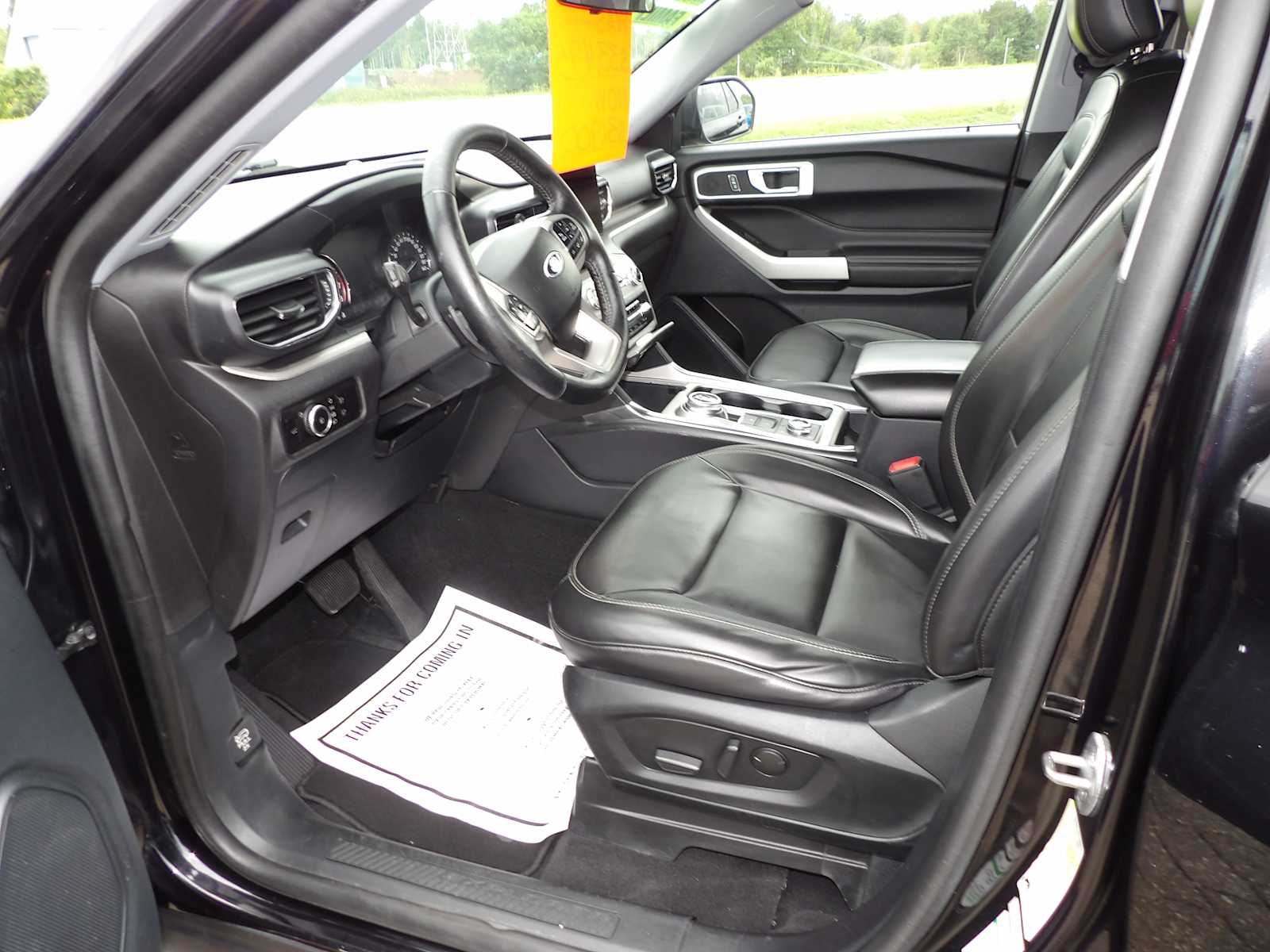 2021 Ford Explorer XLT photo 8