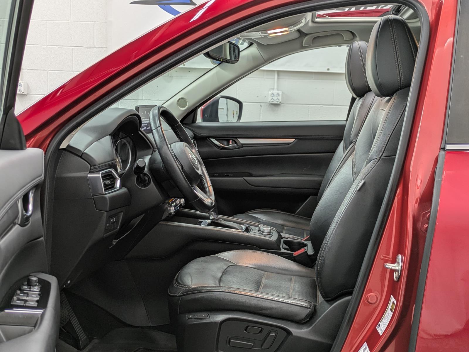 2022 Mazda CX-5 2.5 S Preferred photo 3