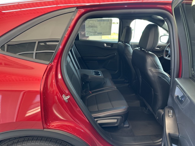 2025 Ford Escape ST-Line photo 29