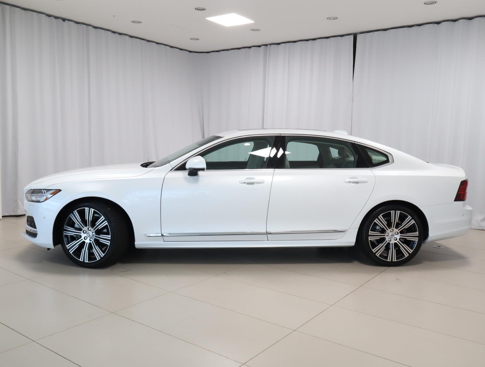 2025 Volvo S90 Plus photo 8