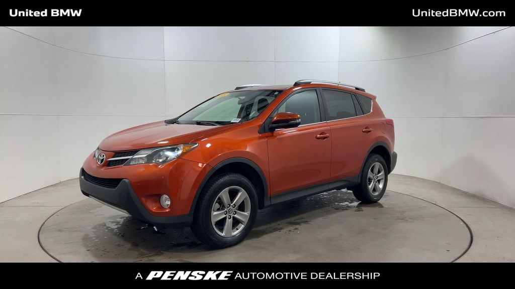 2015 Toyota RAV4 XLE photo 4
