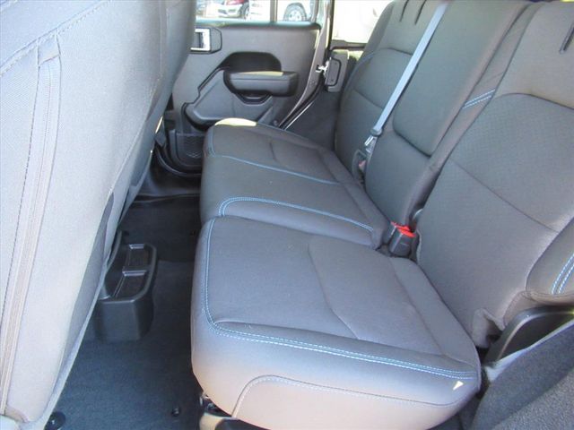 2023 Jeep Wrangler Rubicon 4xe photo 27