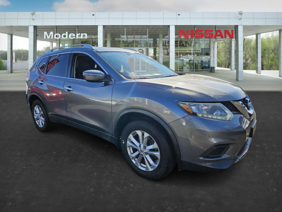 2016 Nissan Rogue SV AWD photo 2