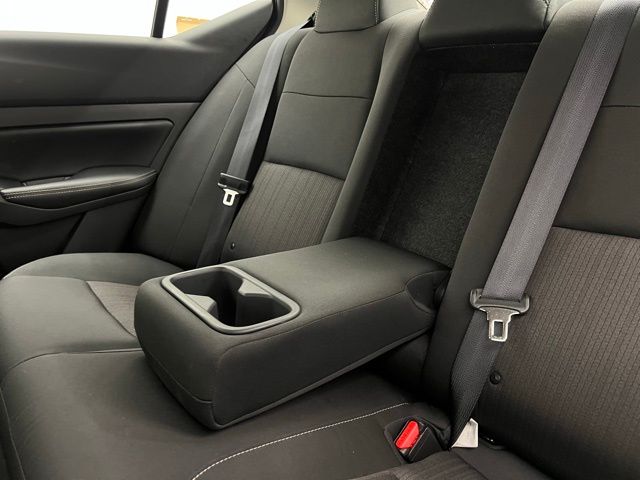 2024 Nissan Altima 2.5 SV photo 31