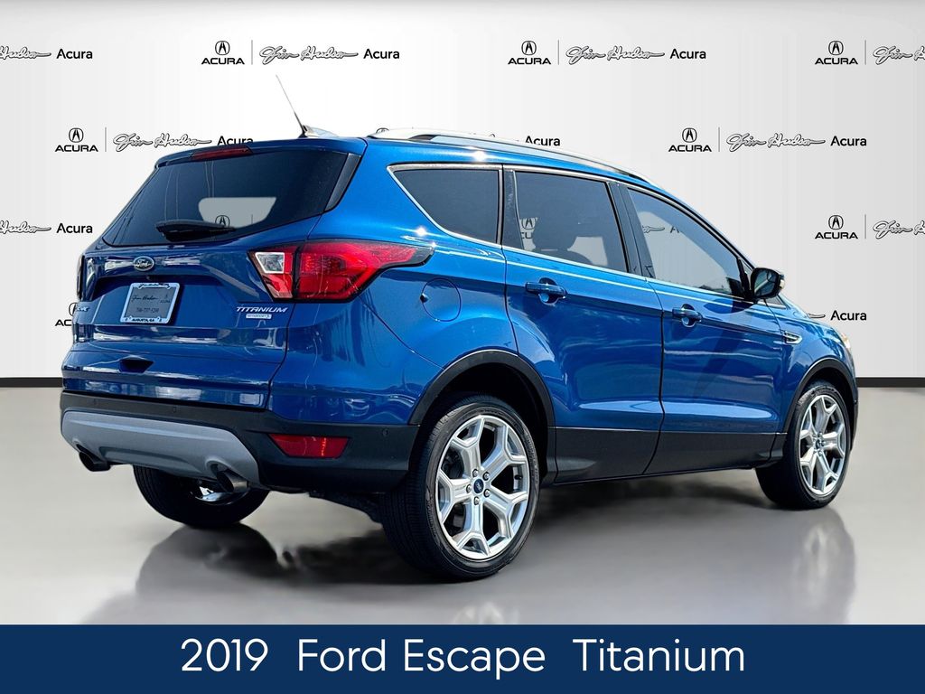 2019 Ford Escape Titanium photo 4