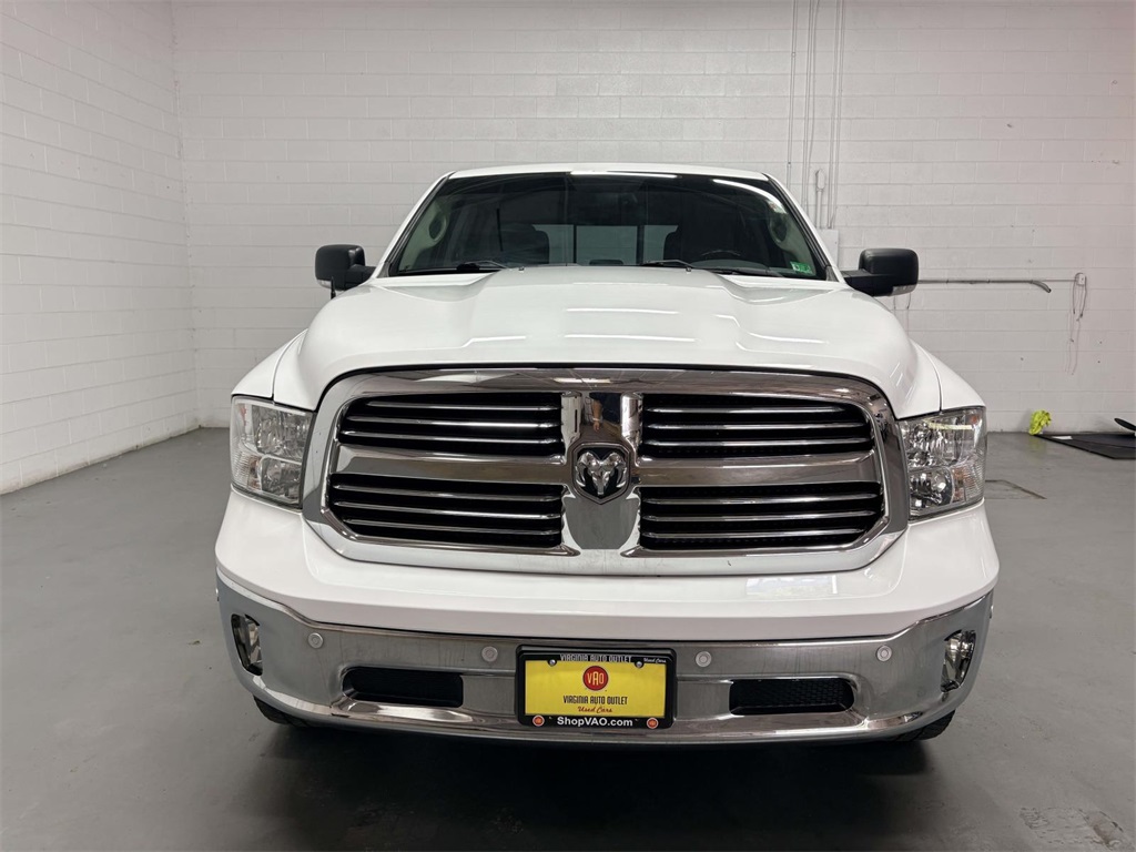 2018 Ram 1500 SLT photo 4