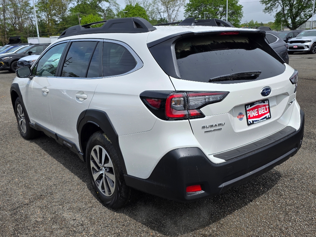 2025 Subaru Outback Premium photo 4