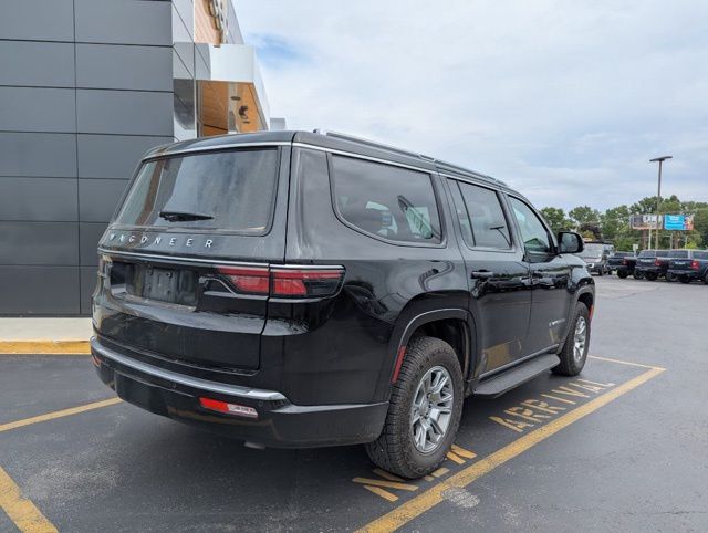2023 Jeep Wagoneer Base photo 4