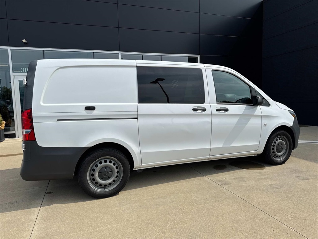 2020 Mercedes Benz Metris Cargo Van photo 2