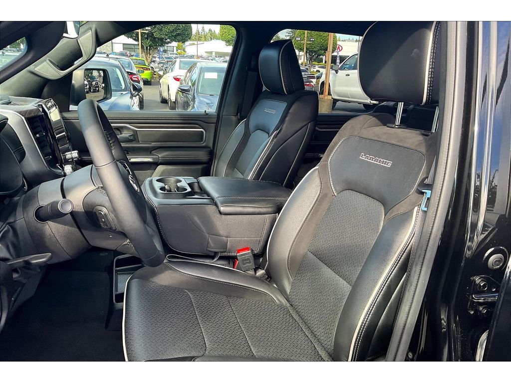 2025 Ram 1500 Laramie photo 24