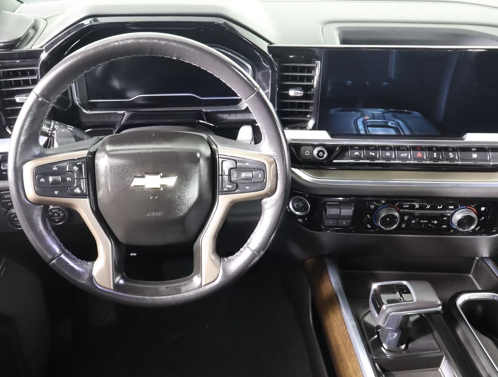 2022 Chevrolet Silverado 1500 High Country photo 17