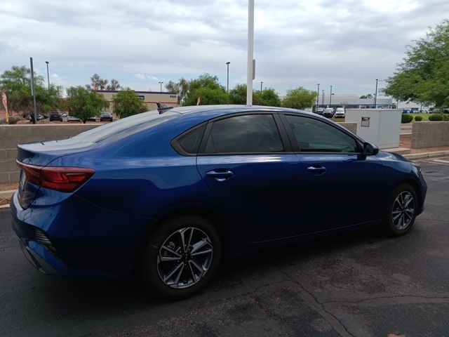2024 Kia Forte LXS photo 5