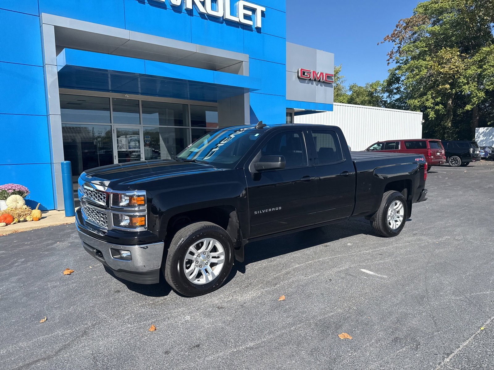 2015 Chevrolet Silverado 1500 LT photo 3