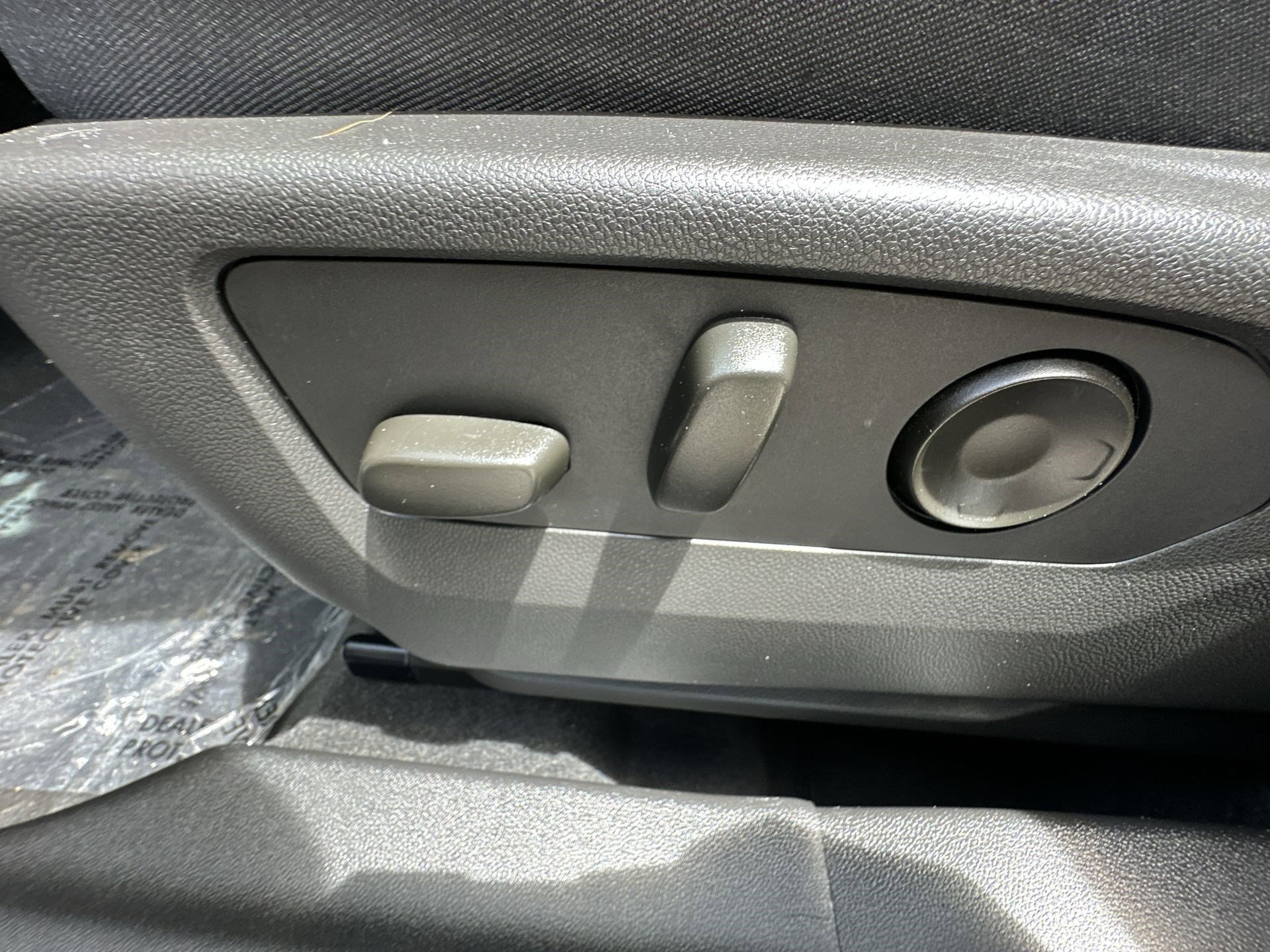 2021 Buick Envision Preferred photo 14
