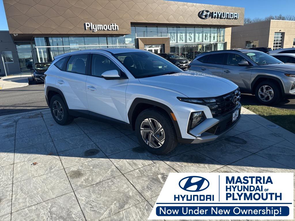 2026 Hyundai Tucson Blue SE's photo