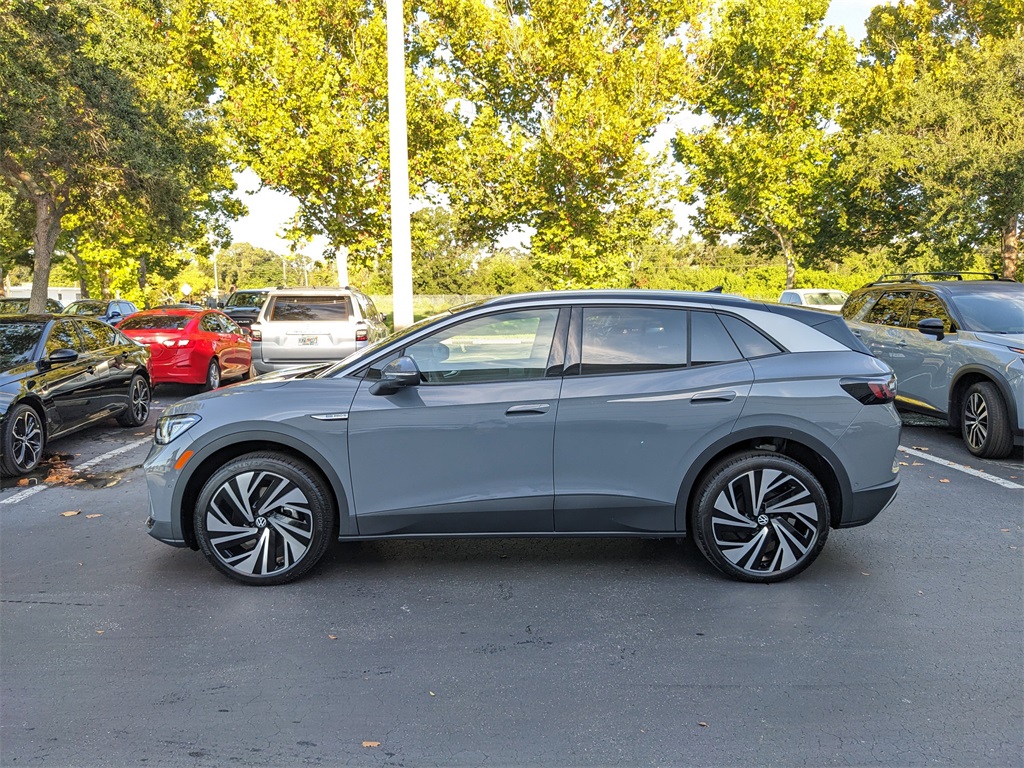 2025 Volkswagen ID.4 Pro Plus photo 3