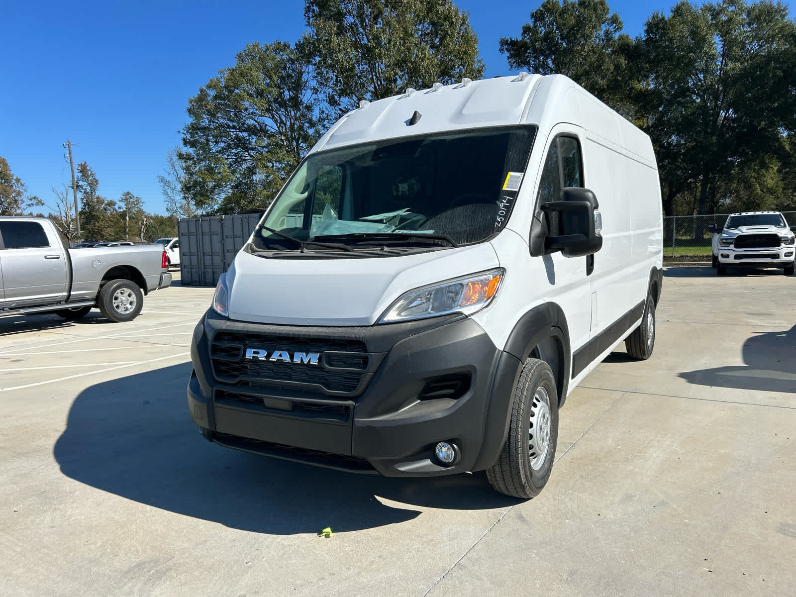 2025 Ram ProMaster 2500 photo 3