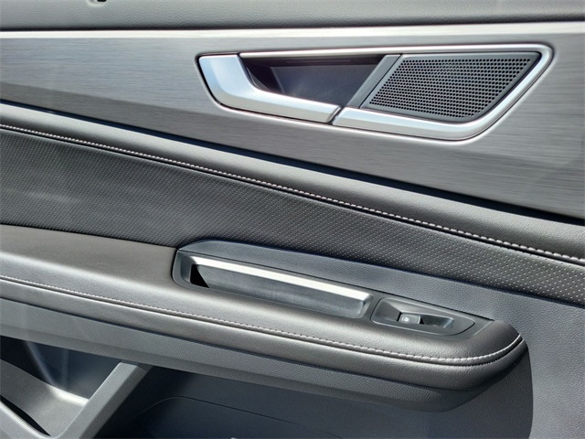 2026 Volkswagen Atlas Cross Sport SE Technology photo 15