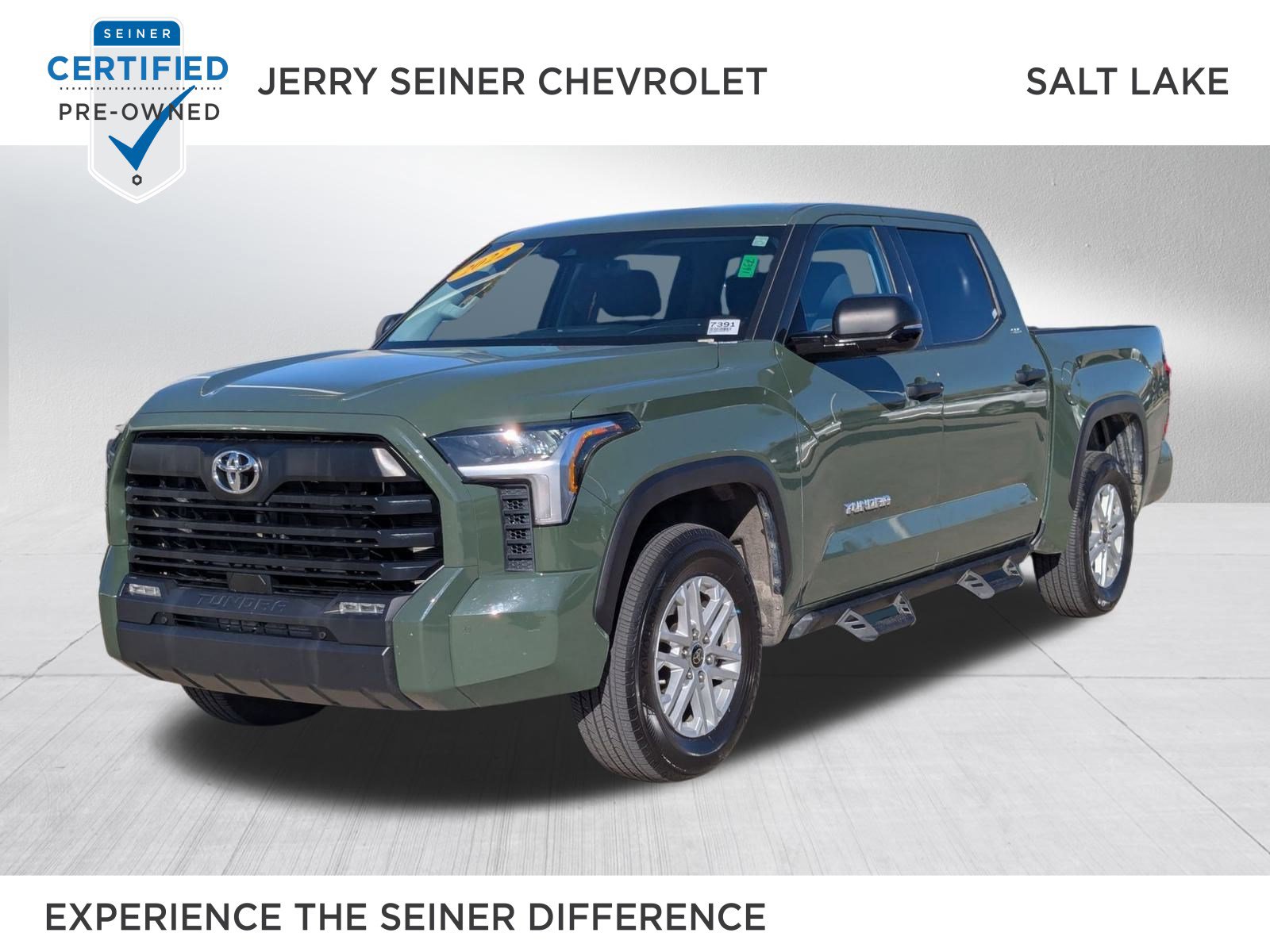 2022 Toyota Tundra SR5's photo