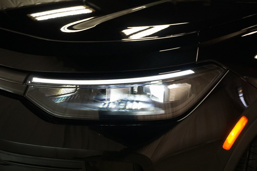 2025 Volkswagen Tiguan SE photo 28