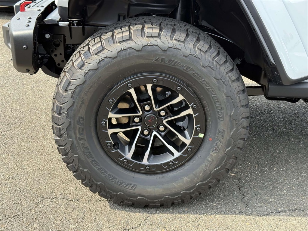2025 Jeep Wrangler Rubicon X photo 11