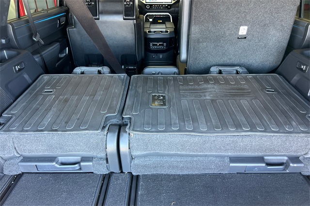 2024 Toyota Sequoia Platinum photo 16