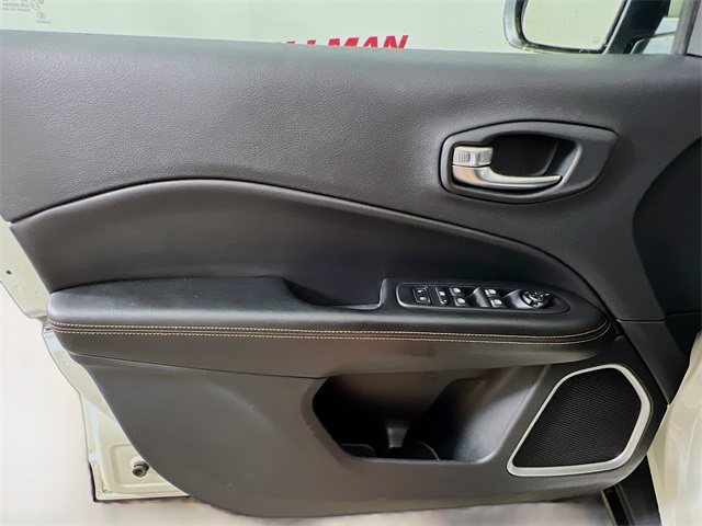 2020 Jeep Compass Limited photo 27