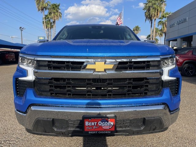 2026 Chevrolet Silverado 1500 LT photo 2