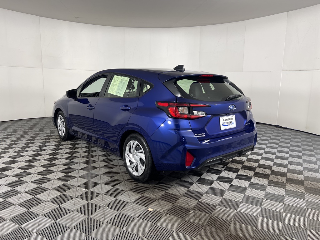 2024 Subaru Impreza Base photo 8