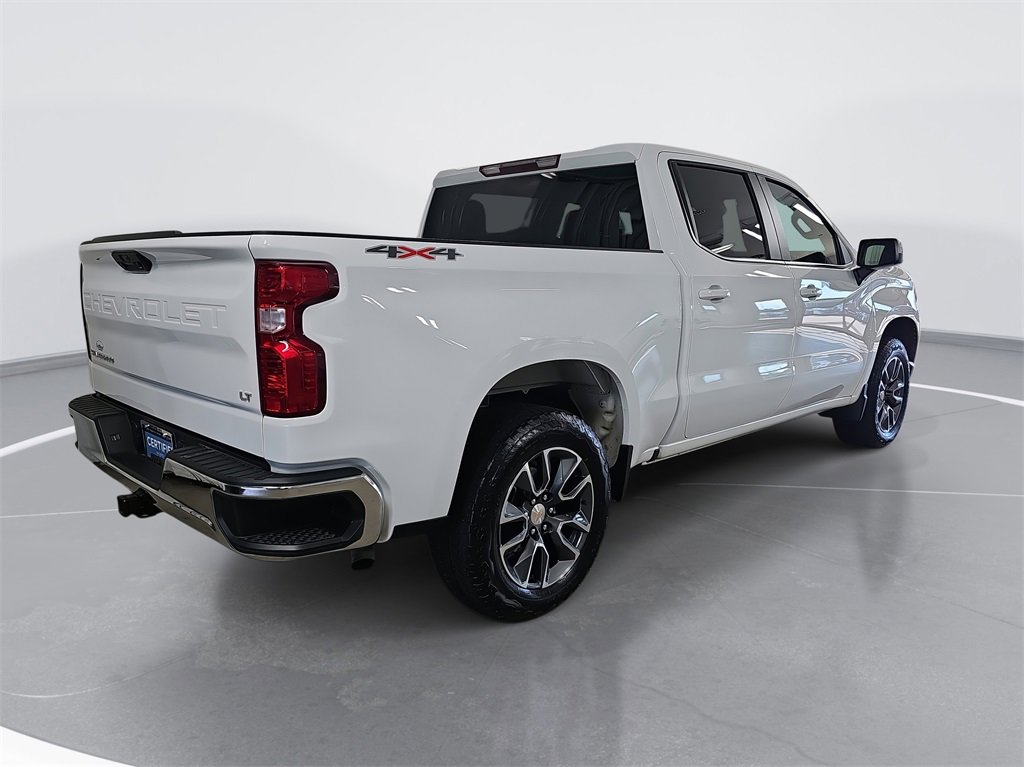 2023 Chevrolet Silverado 1500 LT photo 2