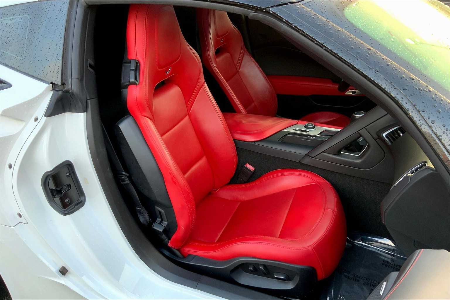 Image 6 of Pre-Owned 2015 Chevrolet Corvette 2LT - In-Stock