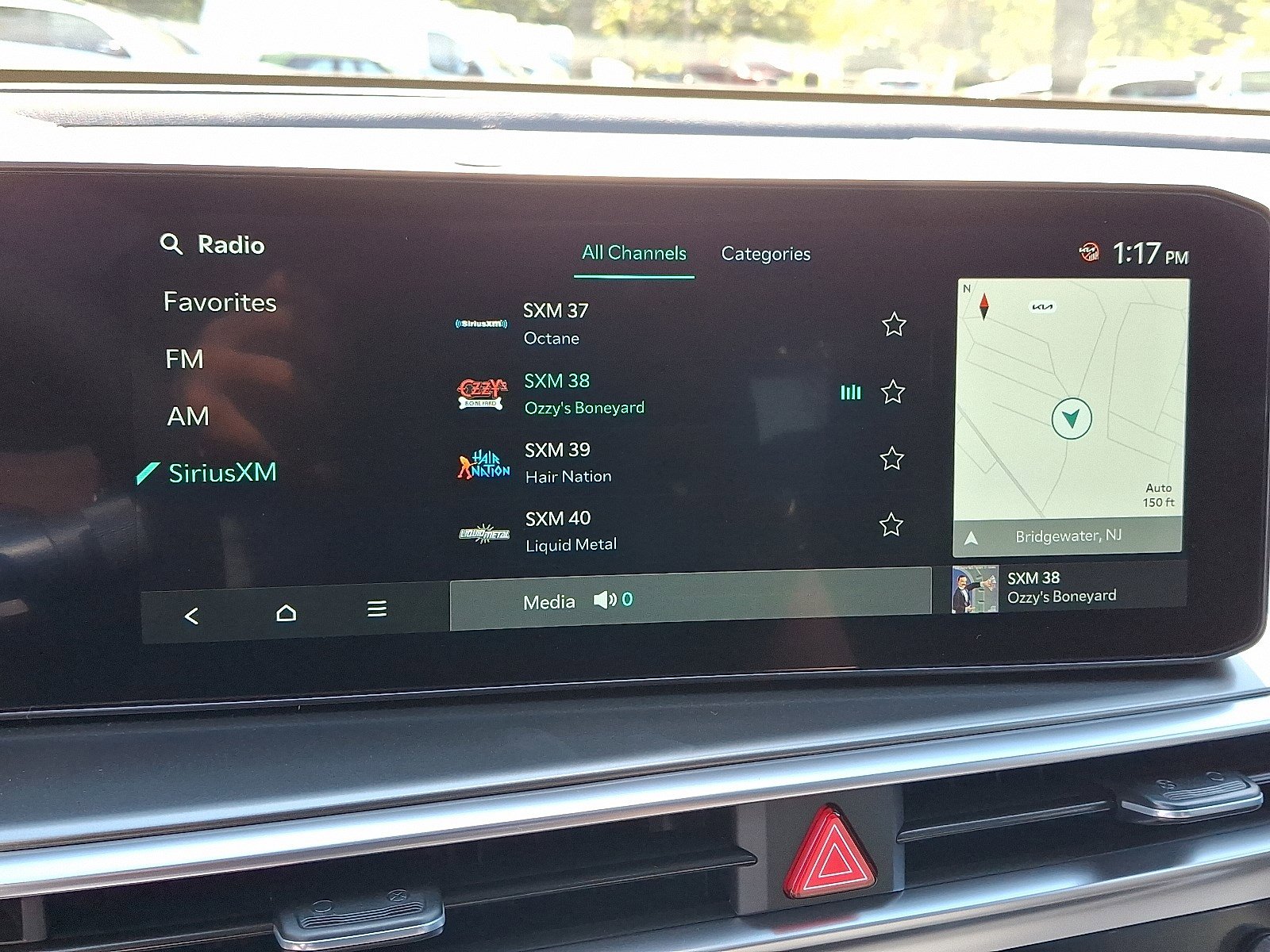 2025 Kia Sorento Plug-In Hybrid EX photo 11