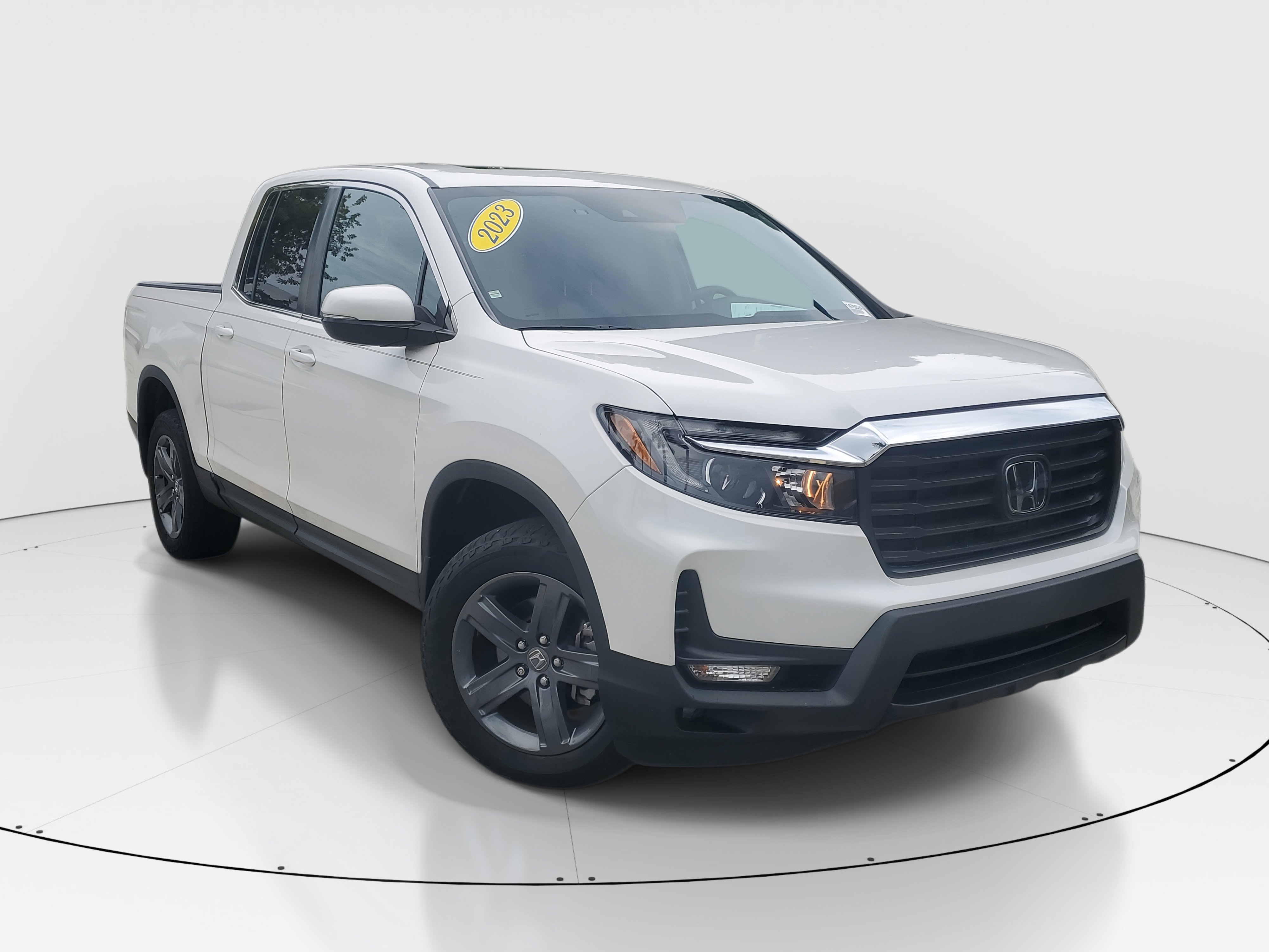 2023 Honda Ridgeline RTL photo 2