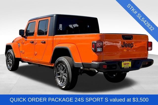 2025 Jeep Gladiator Sport S photo 3